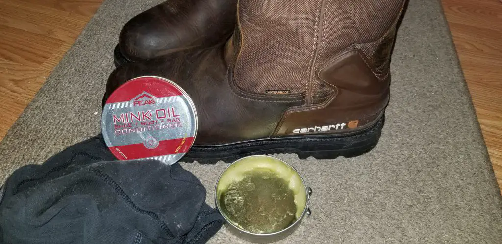 mink oil to waterproof carhartt boots
