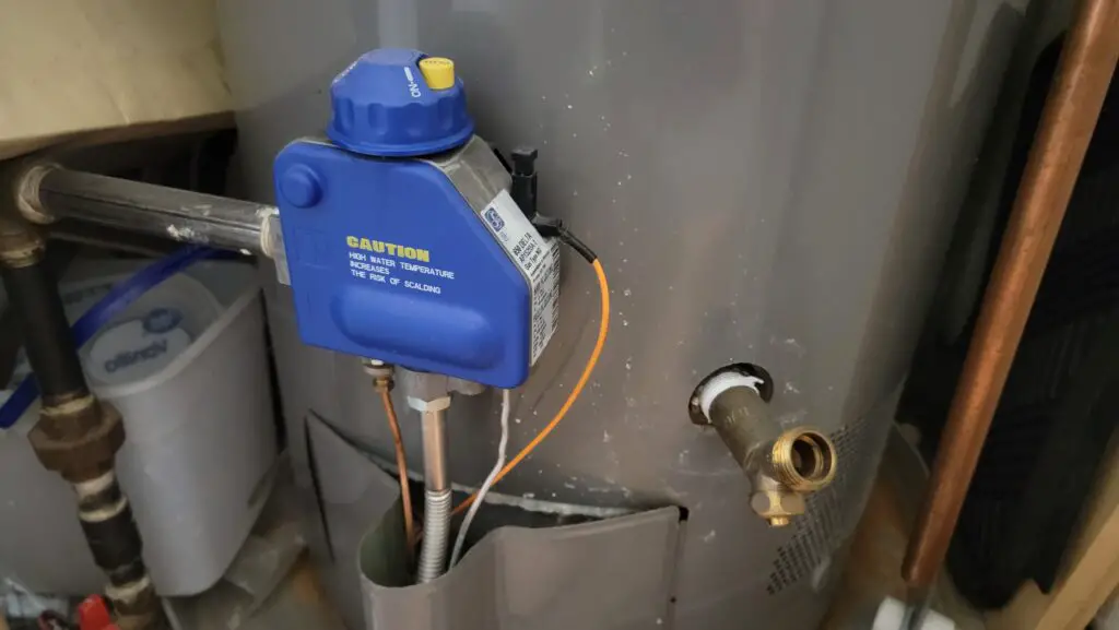 image of my gas water heater that still works when the power is out